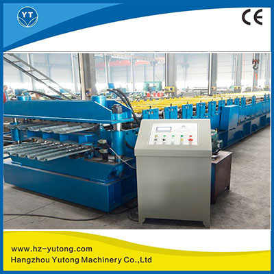 Double layer roof slab forming machine